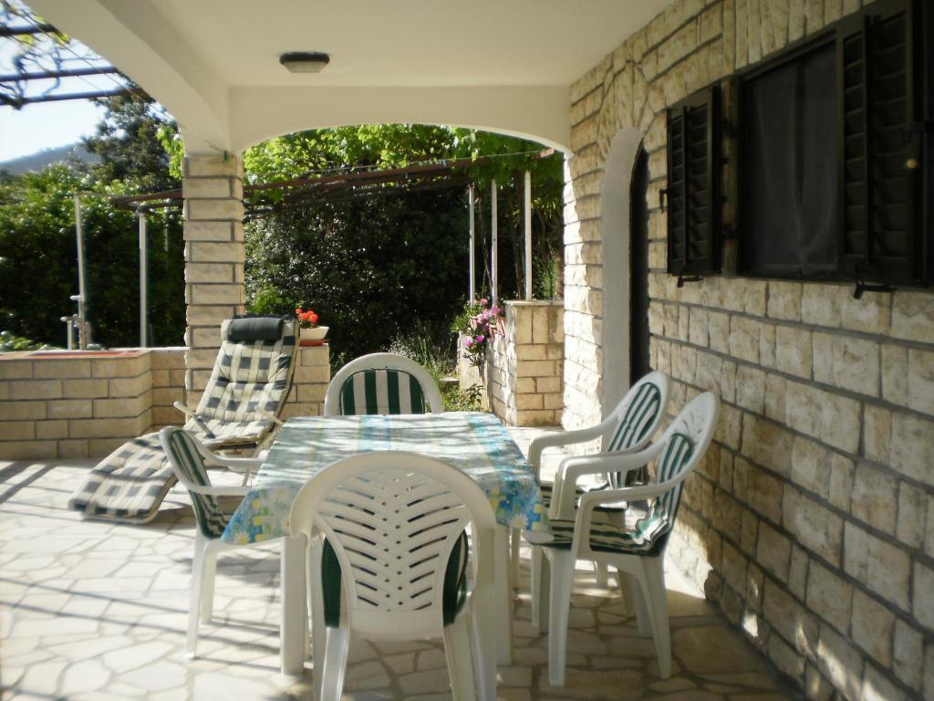 Apartments Pinezic Martinscica  Room photo